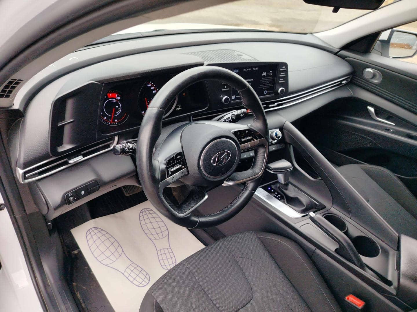 Hyundai Elantra,  27 329 км, 2022 года в лизинг