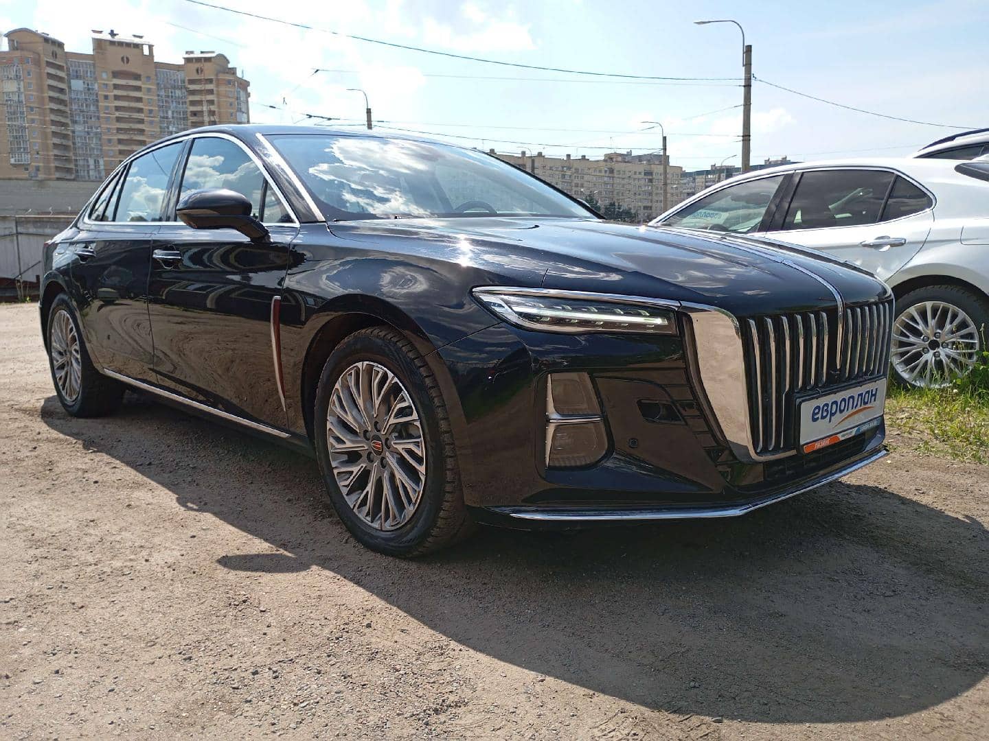 Hongqi H5,  67 132 км, 2024 года в лизинг