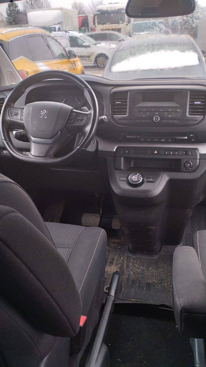 Peugeot Traveller Лот 000005923