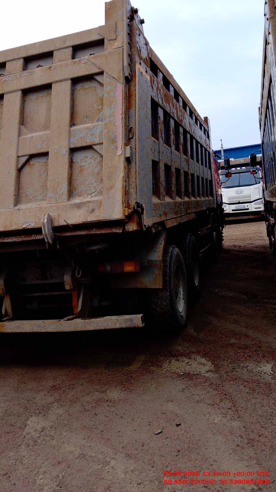 HOWO ZZ3407S3867Е 8х4,  166 091 км, 2022 года в лизинг