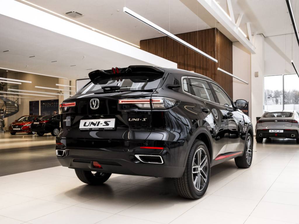 Changan Uni-S Tech 1.5T 7AT