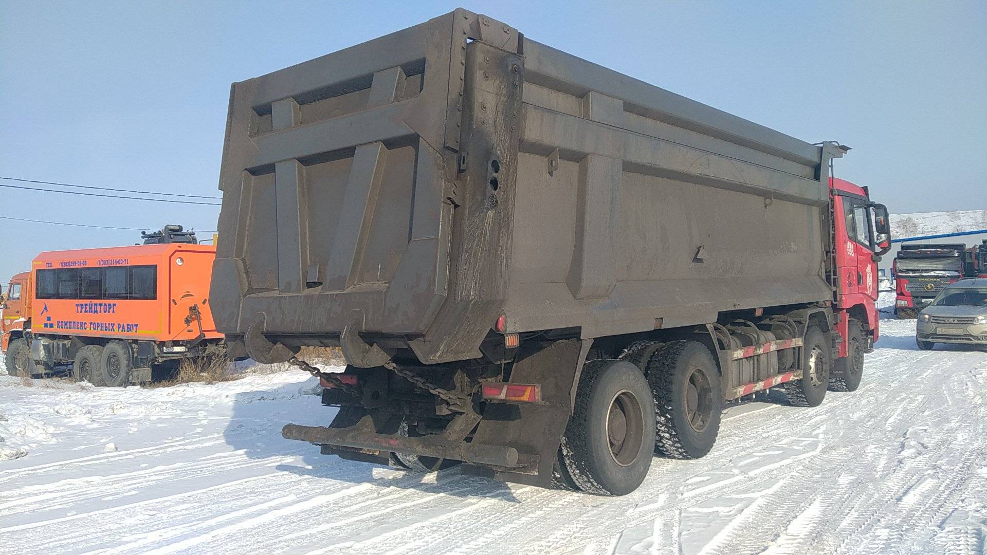 Shacman SX33186V366,  223 106 км, 2024 года в лизинг