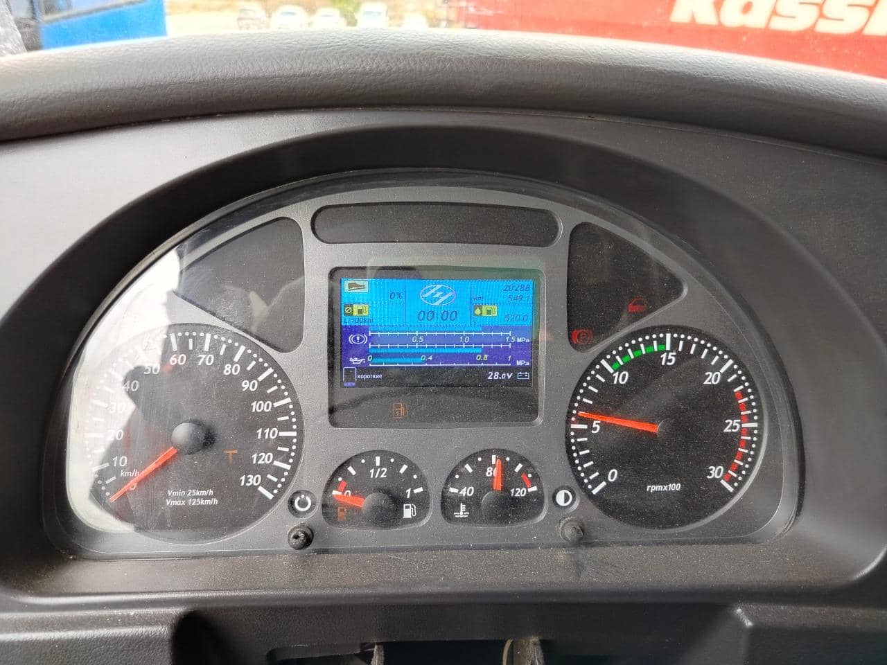 HONGYAN CQ4187HD12381T LNG,  20 288 км, 2023 года в лизинг