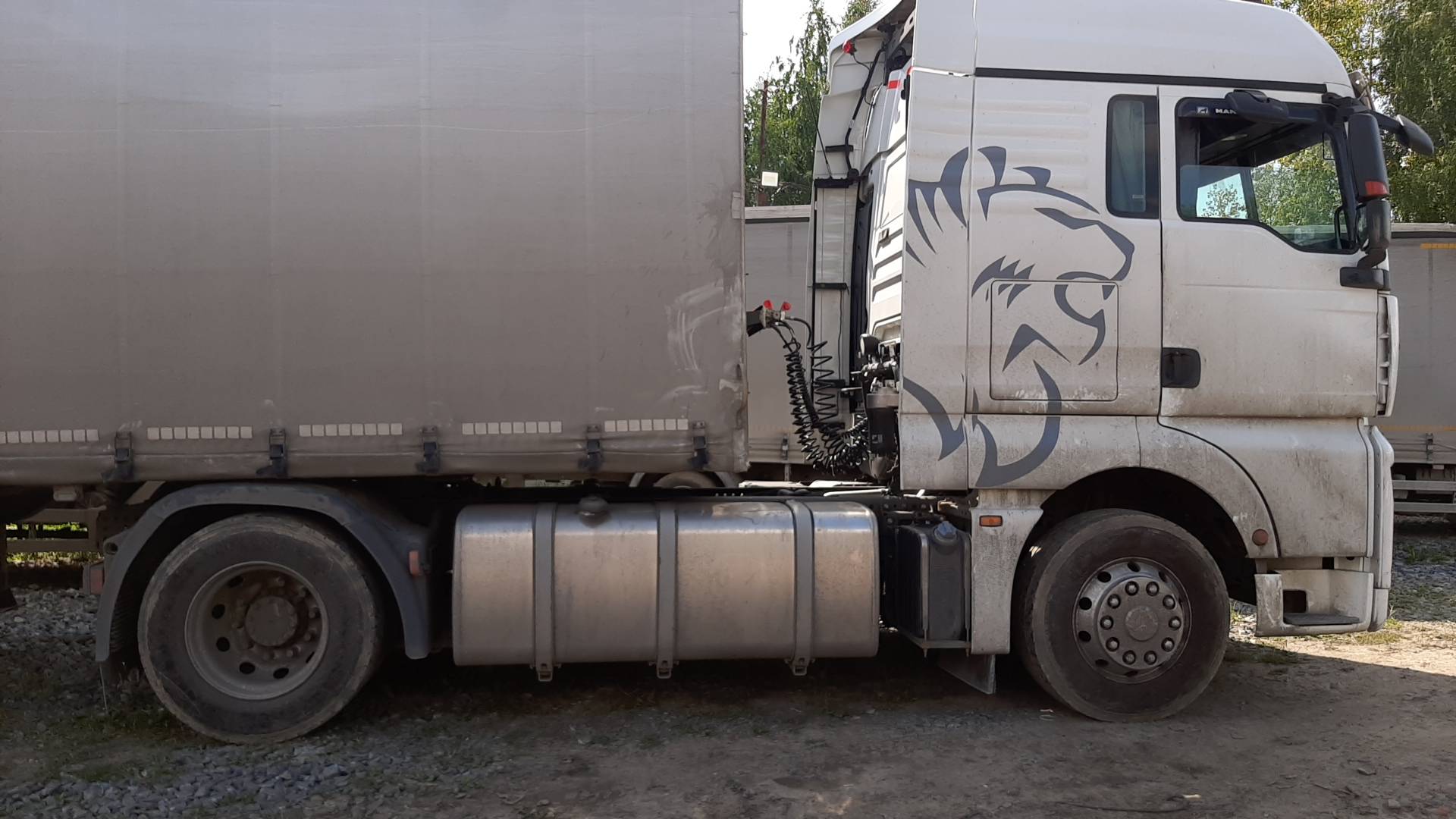Sitrak C7H 4x2 ZZ4186V361HE,  331 140 км, 2023 года в лизинг