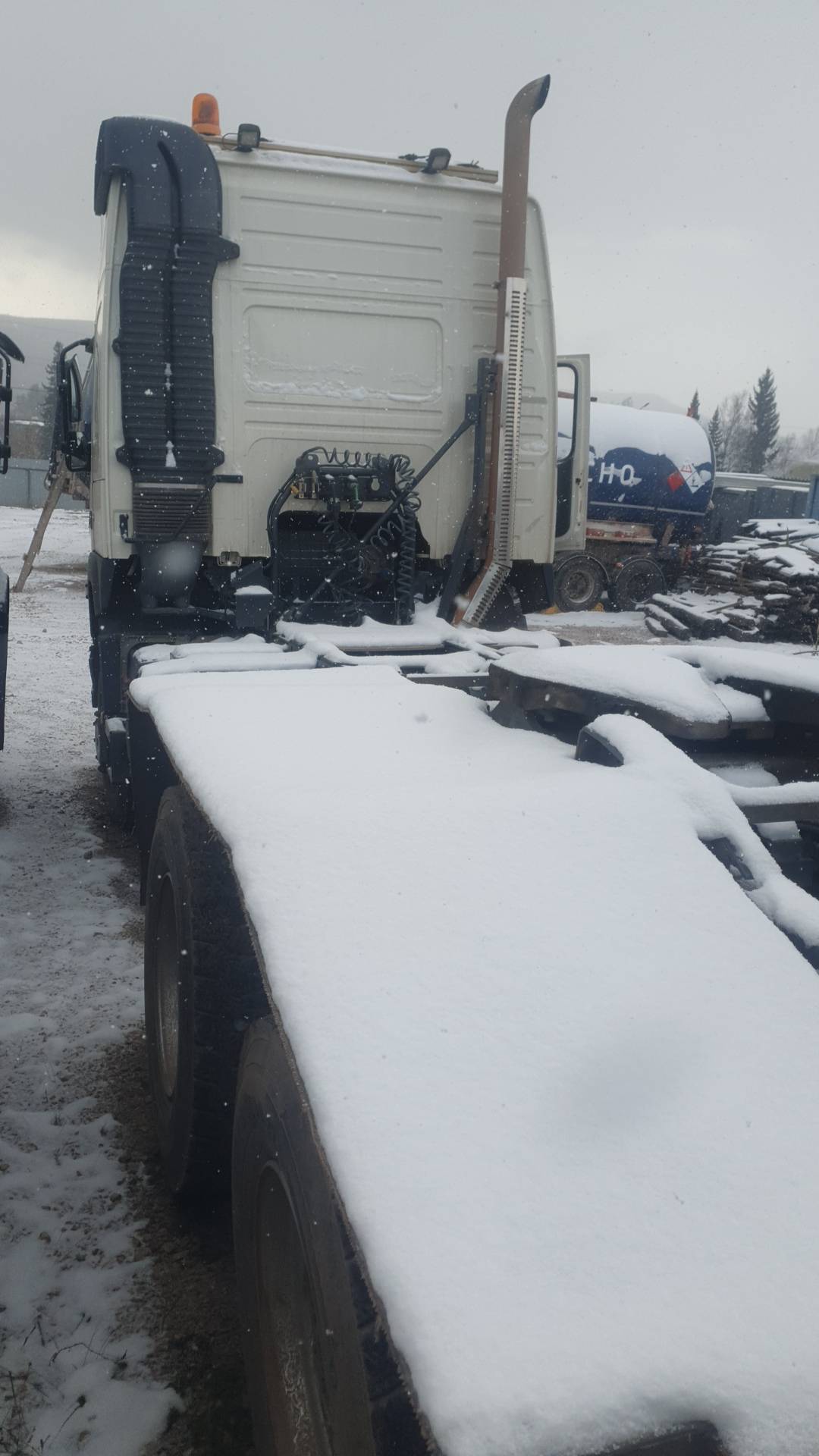 Volvo FMX 460 6x6 (FMX Globetrotter),  300 000 км, 2017 года в лизинг