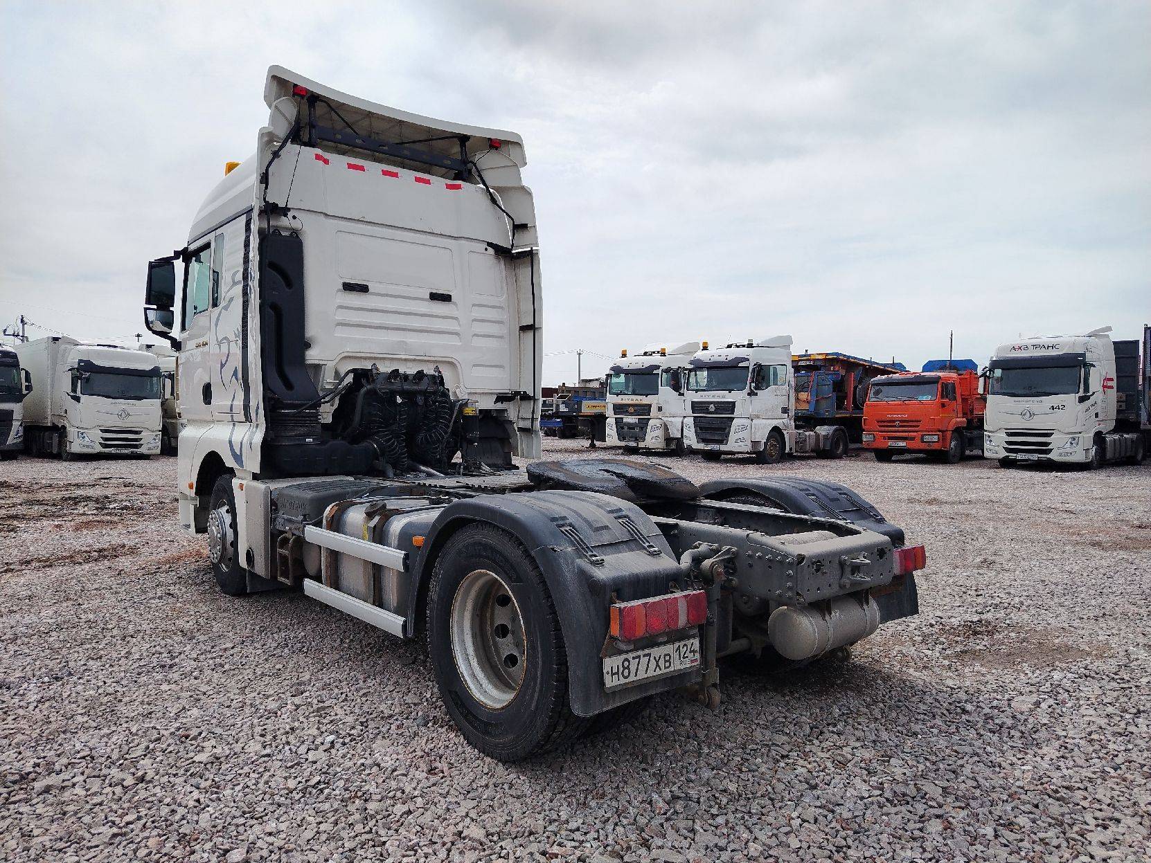 Sitrak ZZ4186V391HE,  383 262 км, 2023 года в лизинг