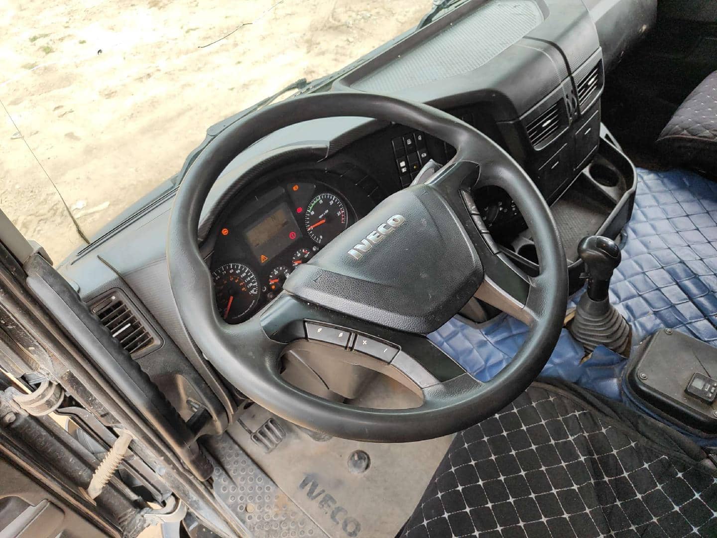 IVECO AMT 633910 (6X6) AT (Trakker AT720T45W),  205 913 км, 2021 года в лизинг