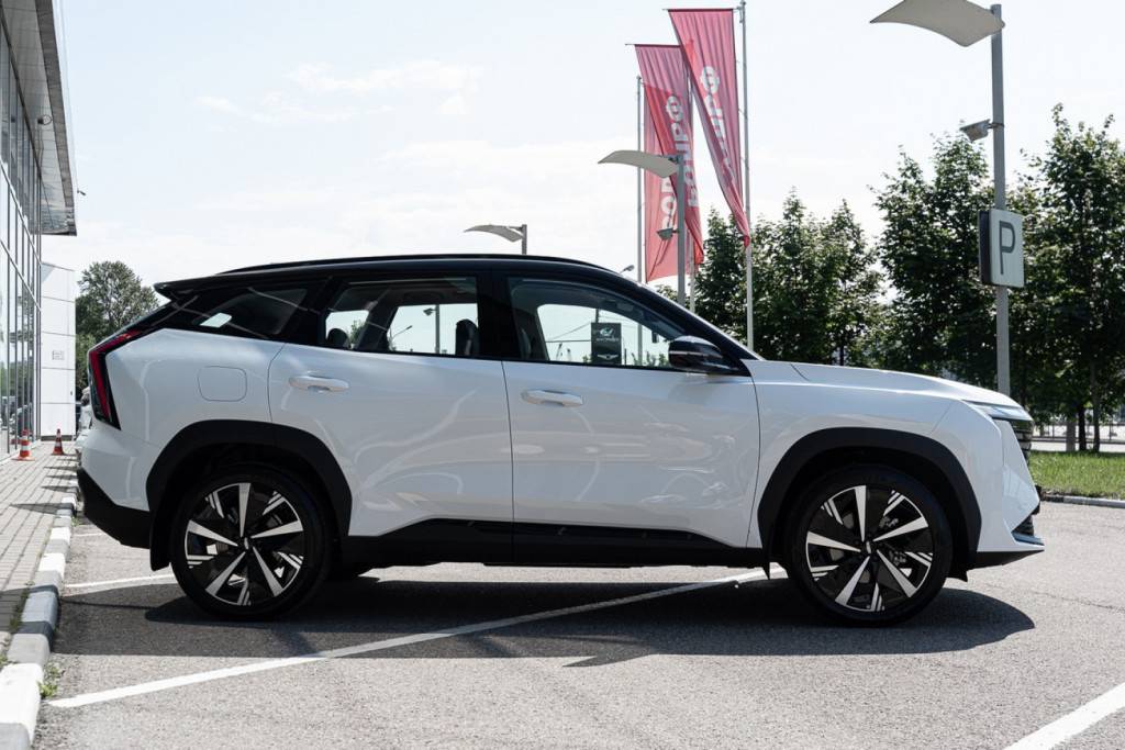 Geely Atlas Флагшип Спорт 2.0Т АТ (Flagship Sport)