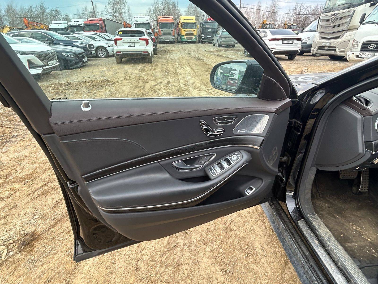 Mercedes-Benz S седан,  157 023 км, 2018 года в лизинг