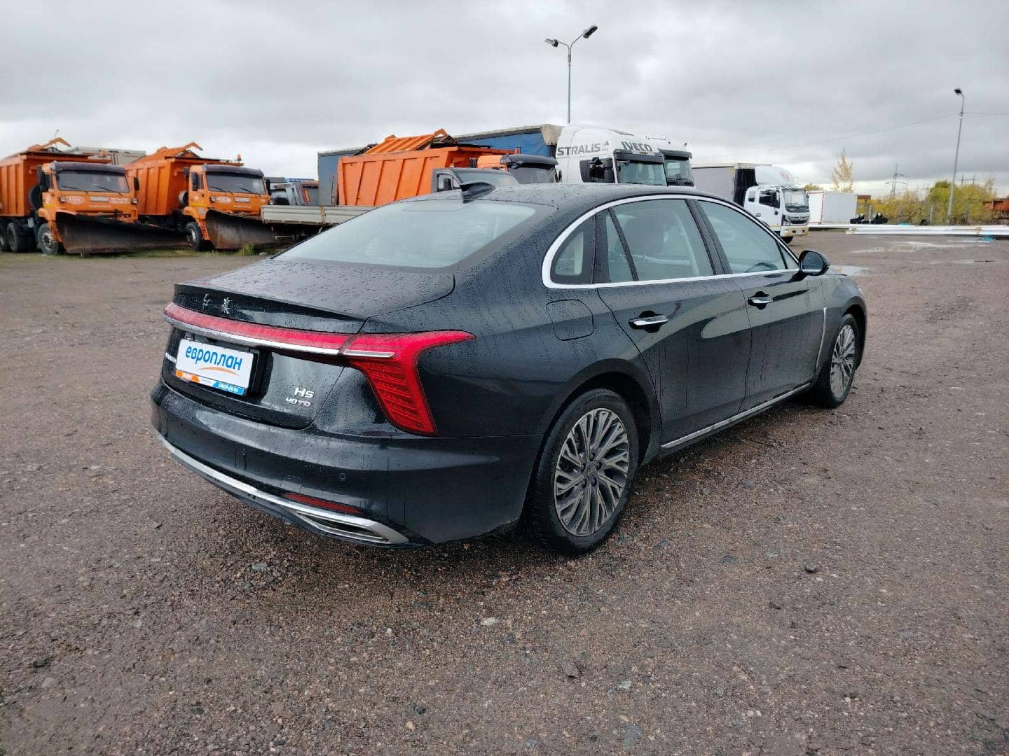 Hongqi H5,  234 352 км, 2024 года в лизинг