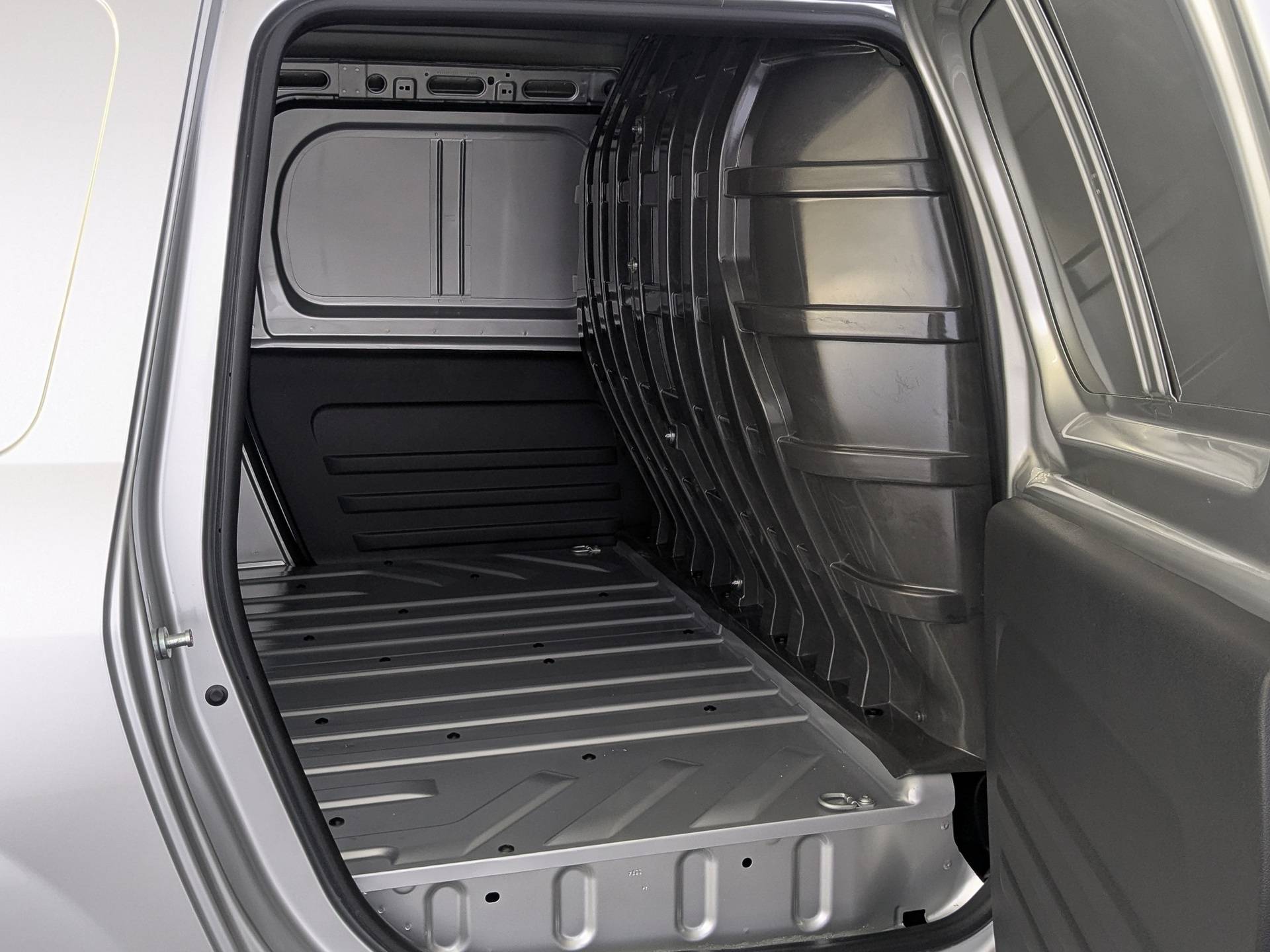 Lada Largus универсал Comfort 5 мест 1.6 106hp 5MT