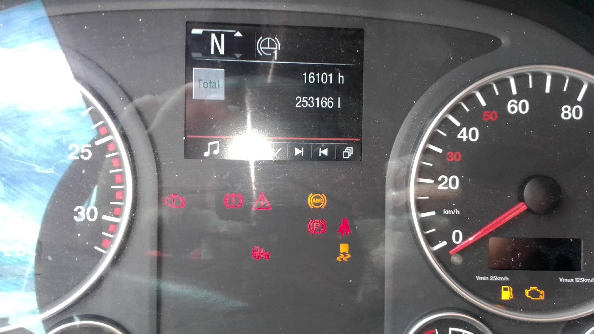 MAN TGX 18.400 4X2 BLS (XL),  253 166 км, 2018 года