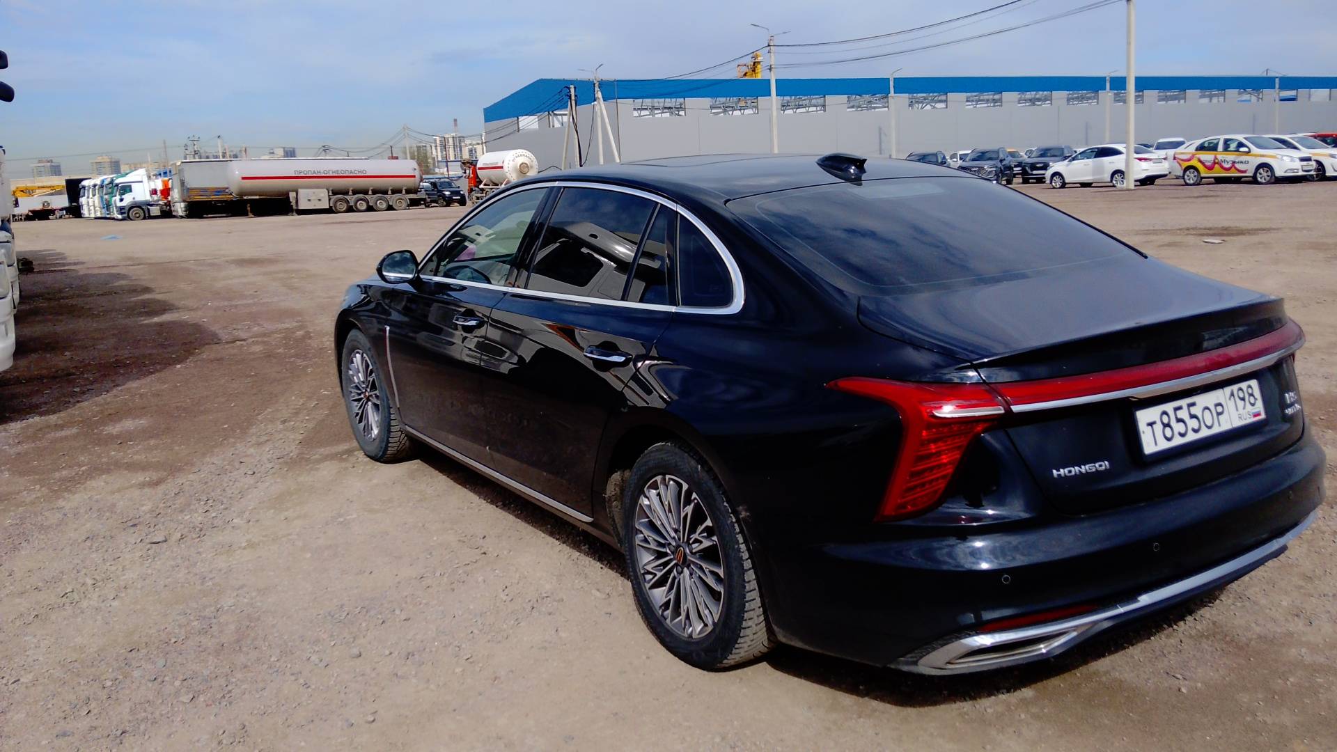 Hongqi H5,  186 976 км, 2024 года в лизинг