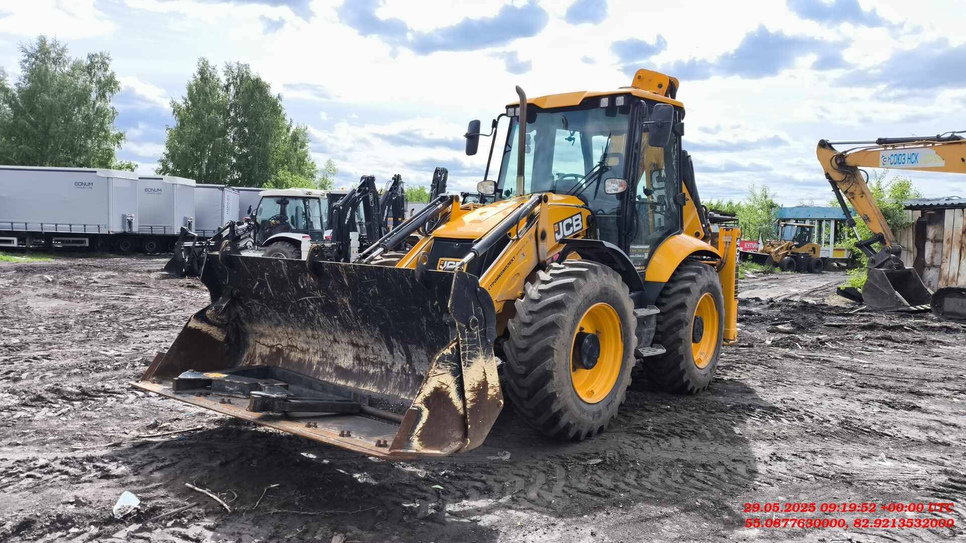 JCB 4CX