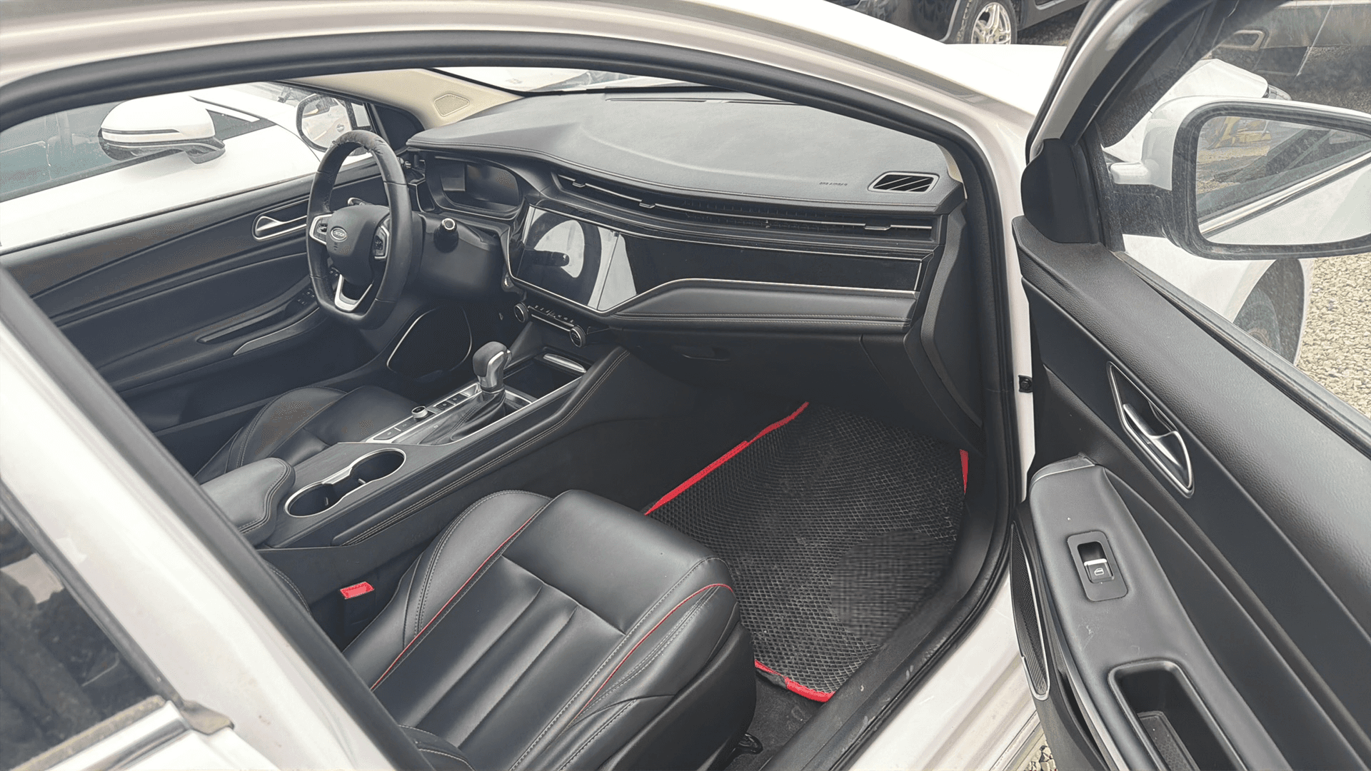 OMODA S5,  95 000 км, 2023 года в лизинг