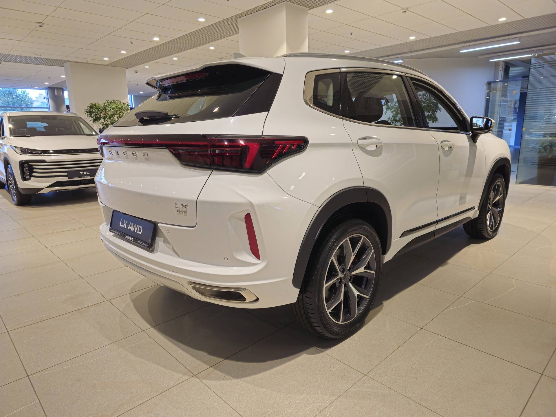 EXEED LX Premium 1.6T 7DCT 4WD