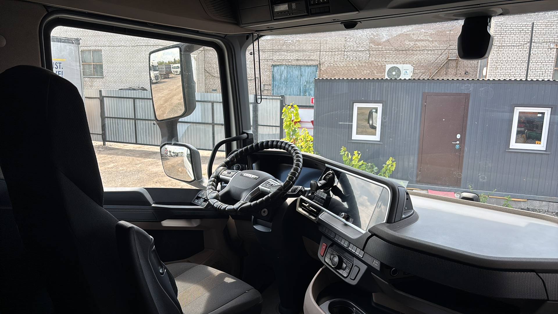 DAF XG 480 FT 4x2,  150 000 км, 2023 года в лизинг