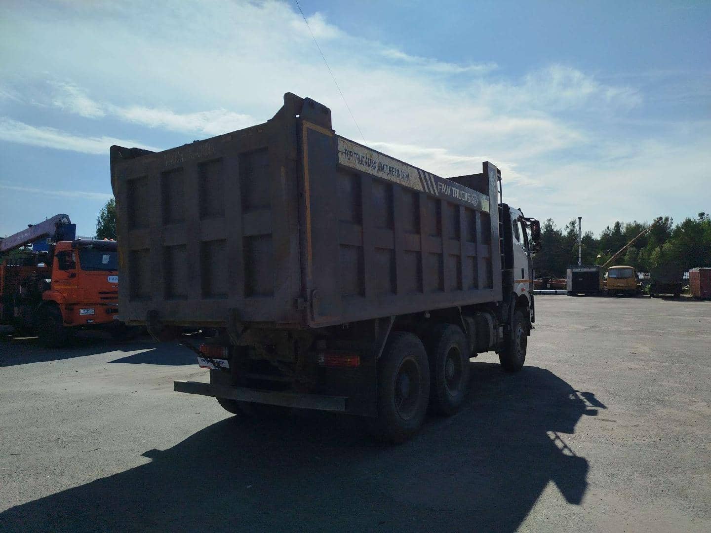FAW CA3250P66K24L1TE5 6x6,  155 325 км, 2022 года в лизинг