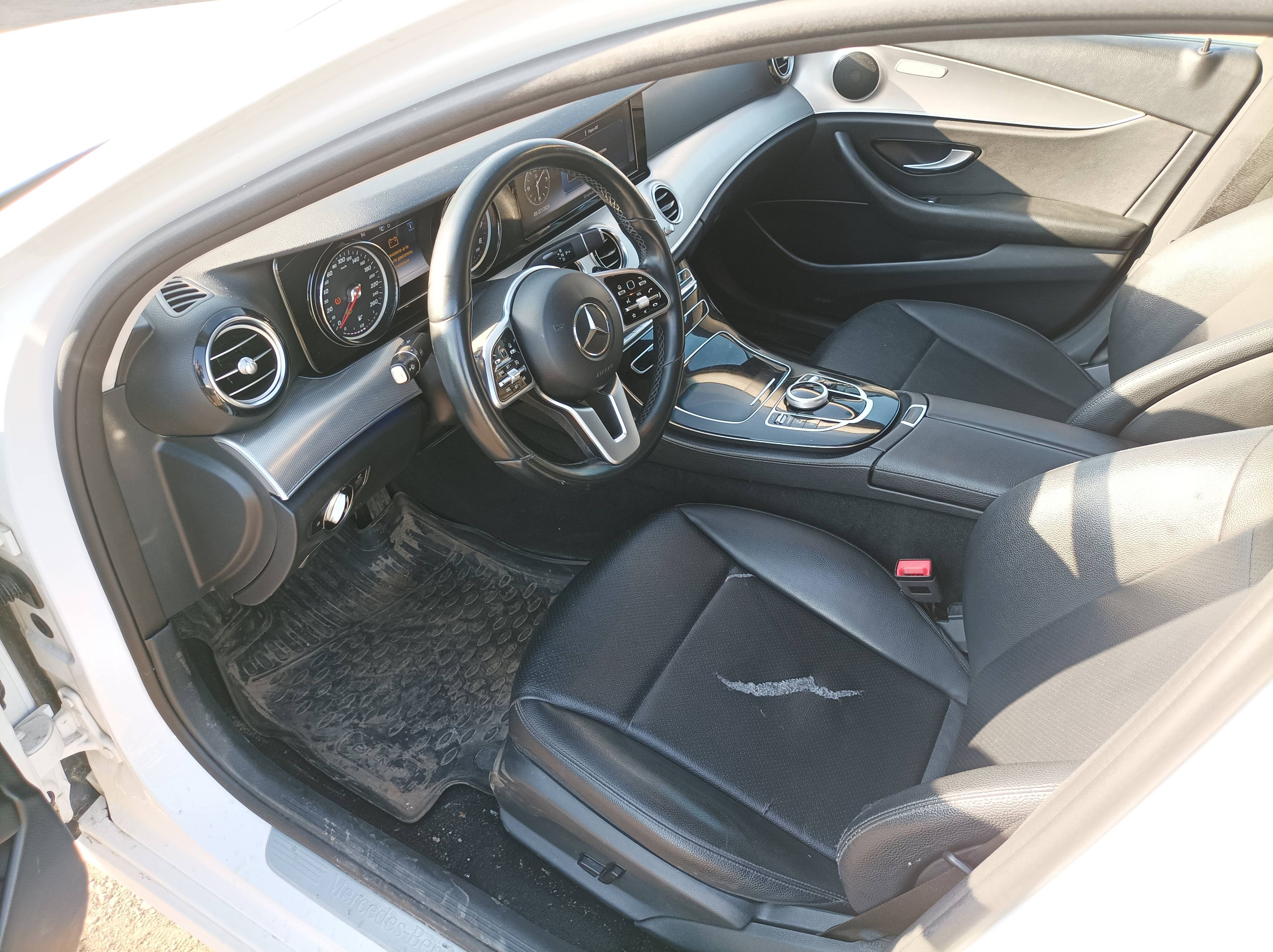 Mercedes-Benz E седан,  216 386 км, 2018 года в лизинг