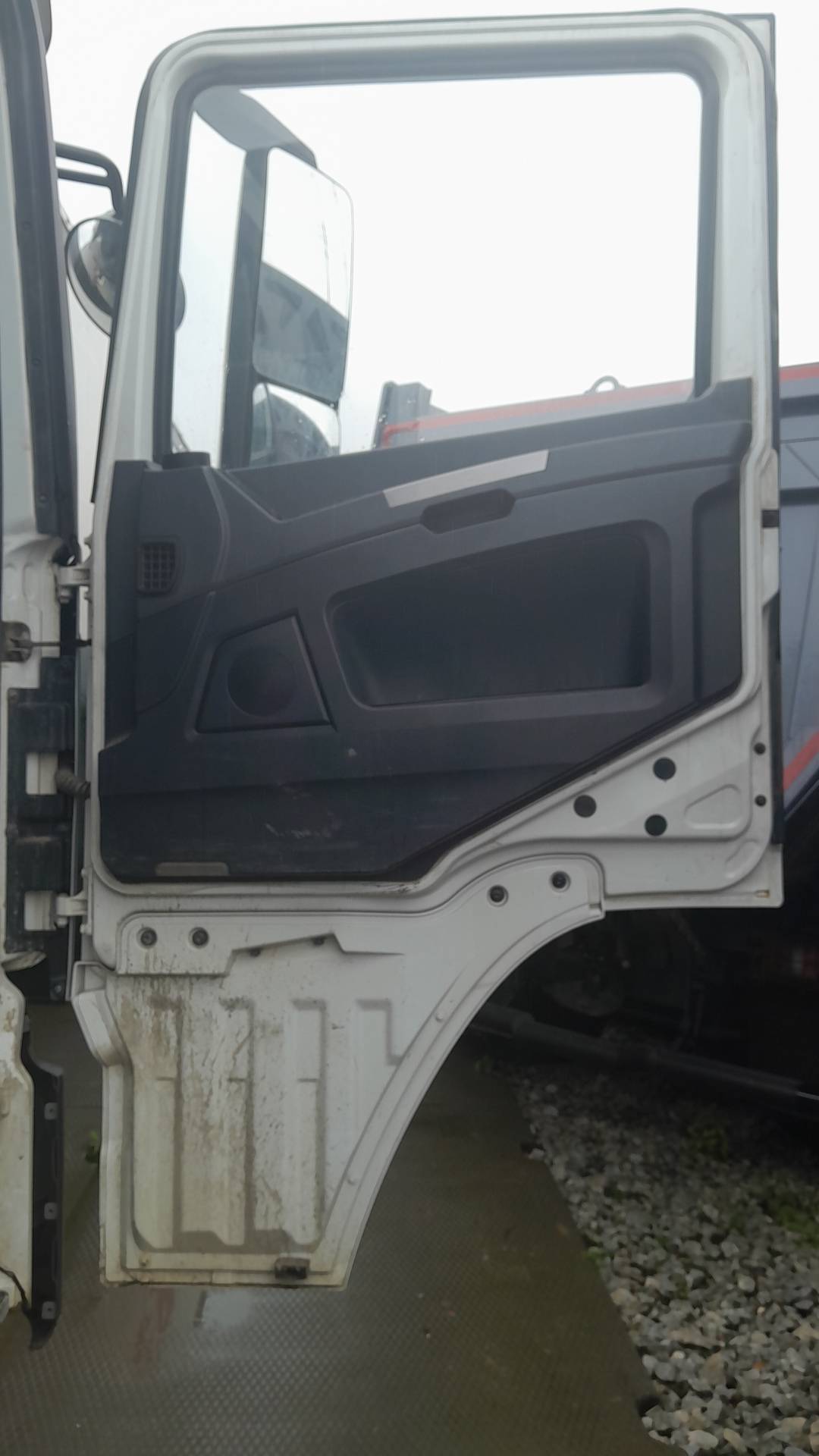 Shacman SX32586V384,  132 514 км, 2022 года