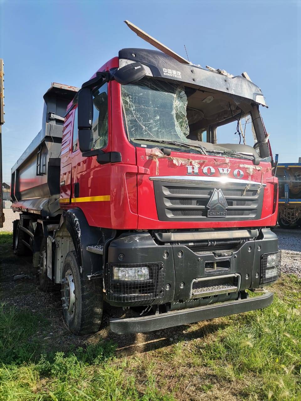 HOWO ZZ3317V386GE1 8х4,  40 520 км, 2023 года
