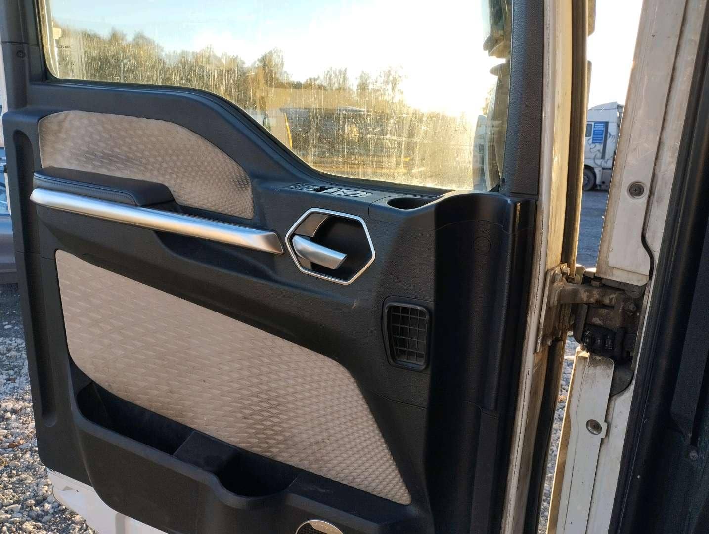 Sitrak C7H MAX ZZ4186V391HE,  700 000 км, 2023 года в лизинг