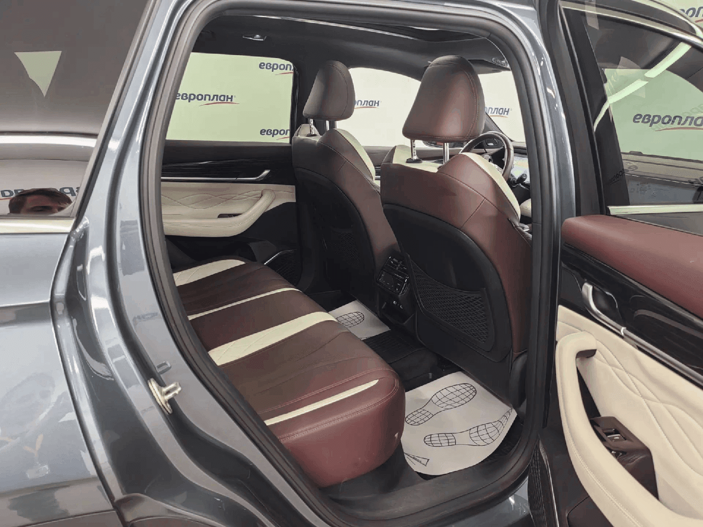 Geely Monjaro,  41 571 км, 2023 года в лизинг