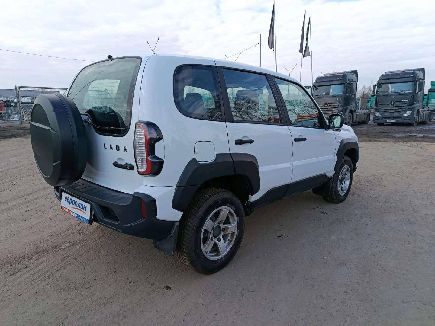 Lada Niva Travel,  75 917 км, 2024 года в лизинг