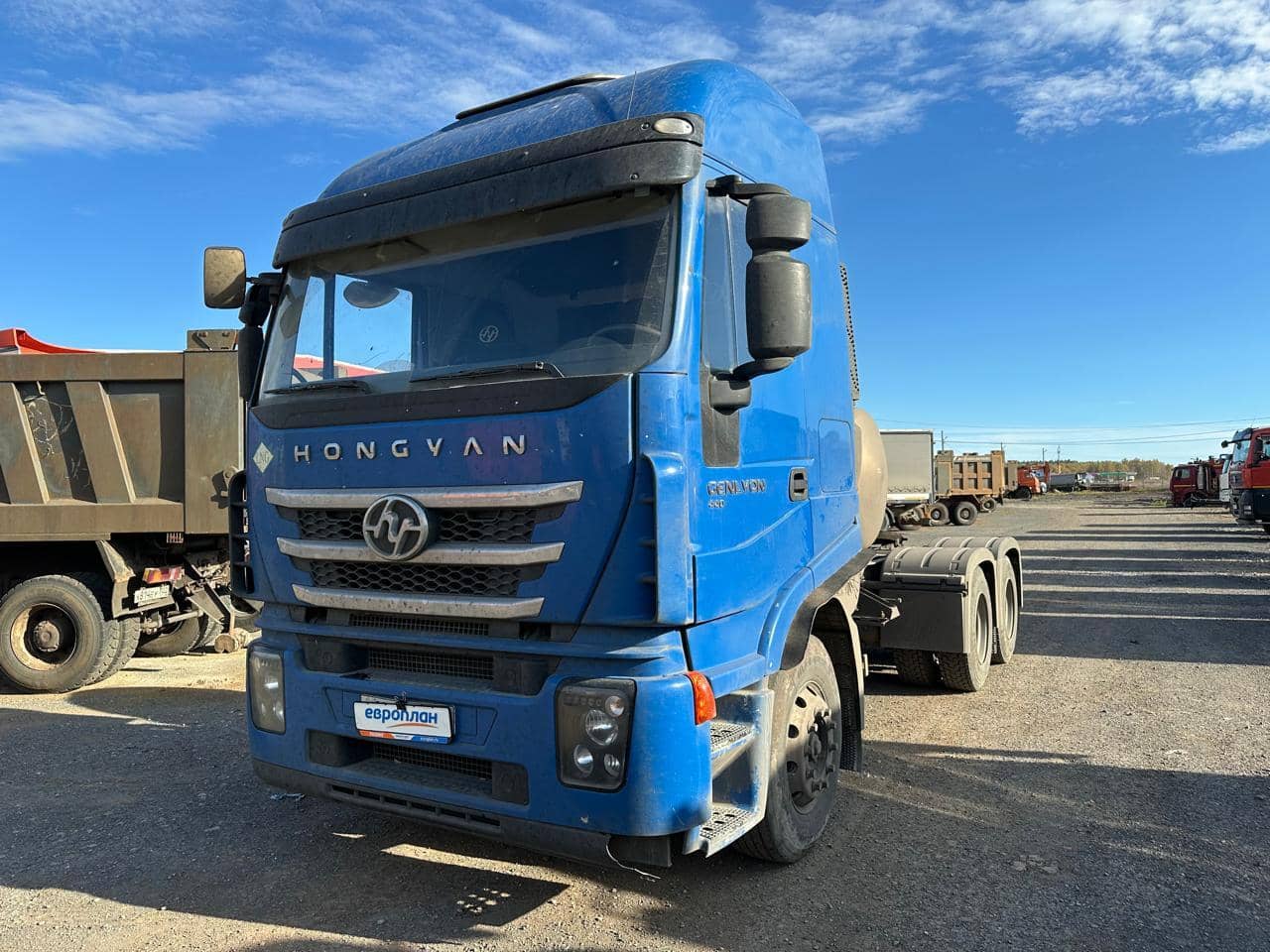 HONGYAN CQ4187HD12381T LNG