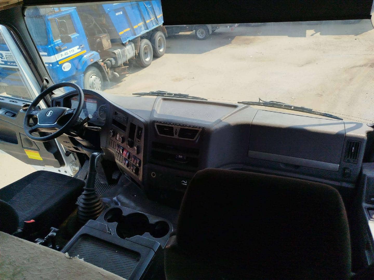 Shacman SX32586W385С,  96 336 км, 2022 года в лизинг
