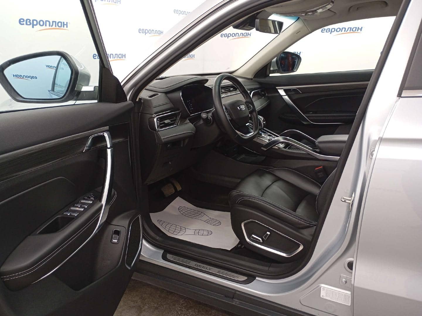 Geely Atlas Pro,  48 298 км, 2024 года в лизинг