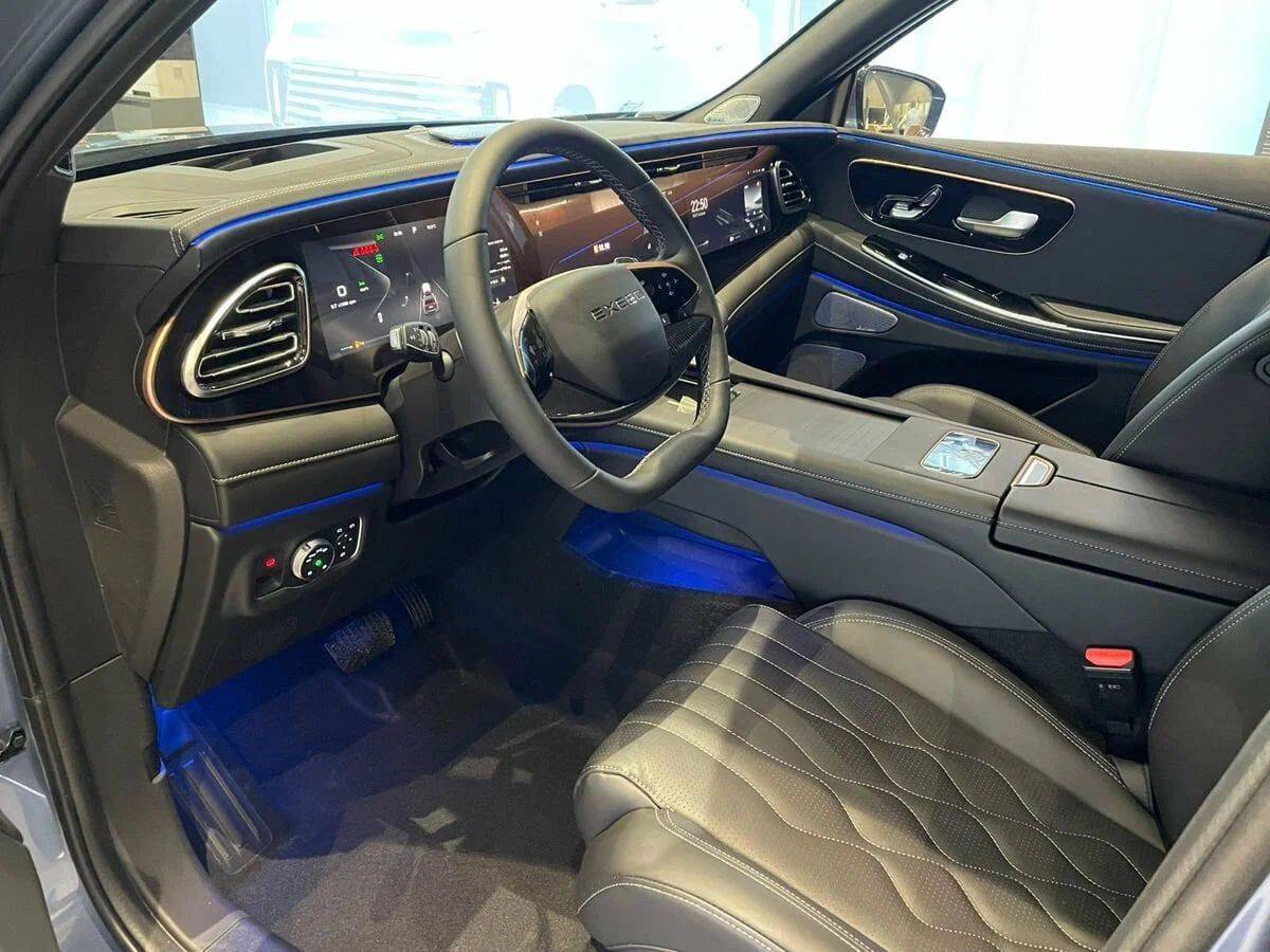 EXEED VX President 7 мест 2.0T 8AT 4WD