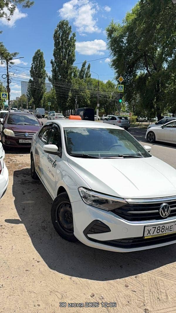 Volkswagen Polo,  295 504 км, 2021 года в лизинг