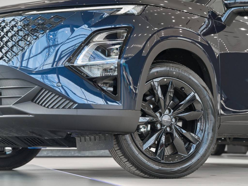 OMODA C5 1.5T CVT Ultimate BI FL   