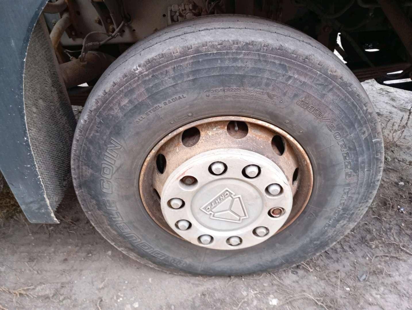 HOWO ZZ3256V384GE 6x4,  111 208 км, 2023 года в лизинг