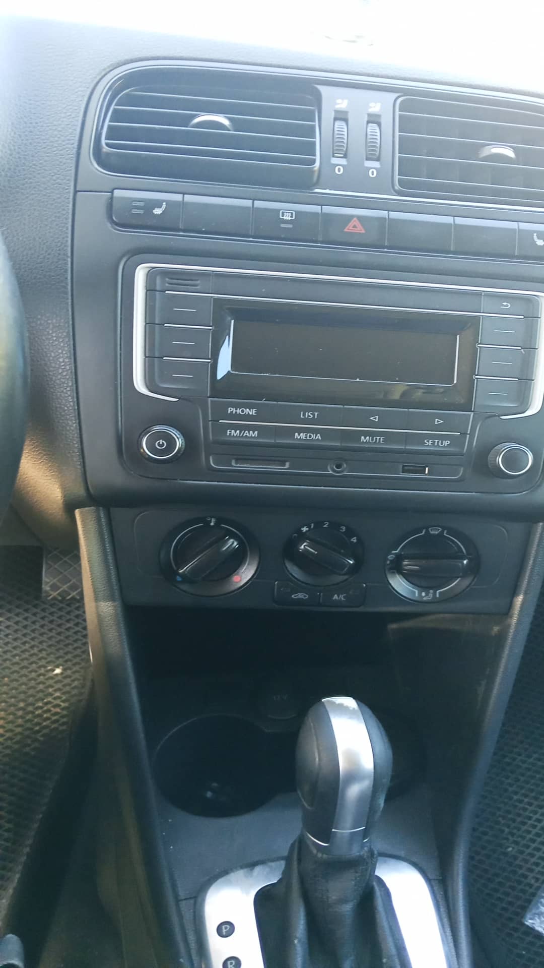 Volkswagen Polo,  329 236 км, 2018 года в лизинг