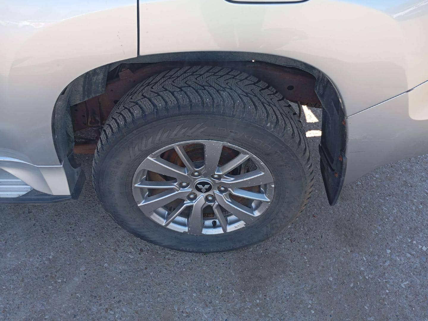 Mitsubishi Pajero Sport,  91 887 км, 2017 года в лизинг