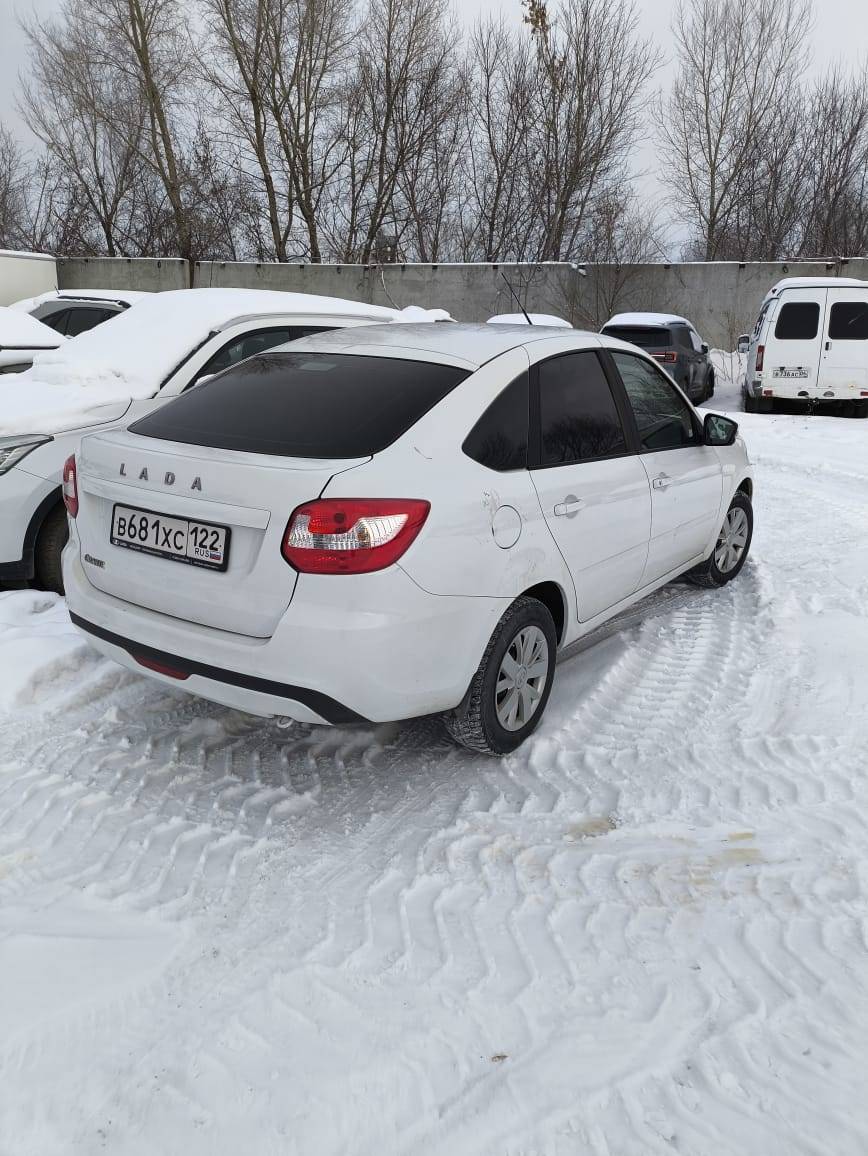Lada Granta лифтбек,  71 861 км, 2023 года в лизинг