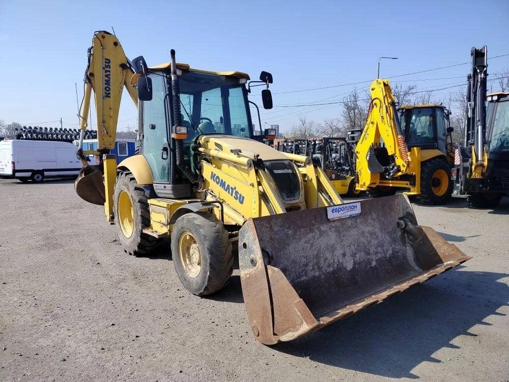 KOMATSU WB93R-5EO,  9 118 км, 2020 года в лизинг
