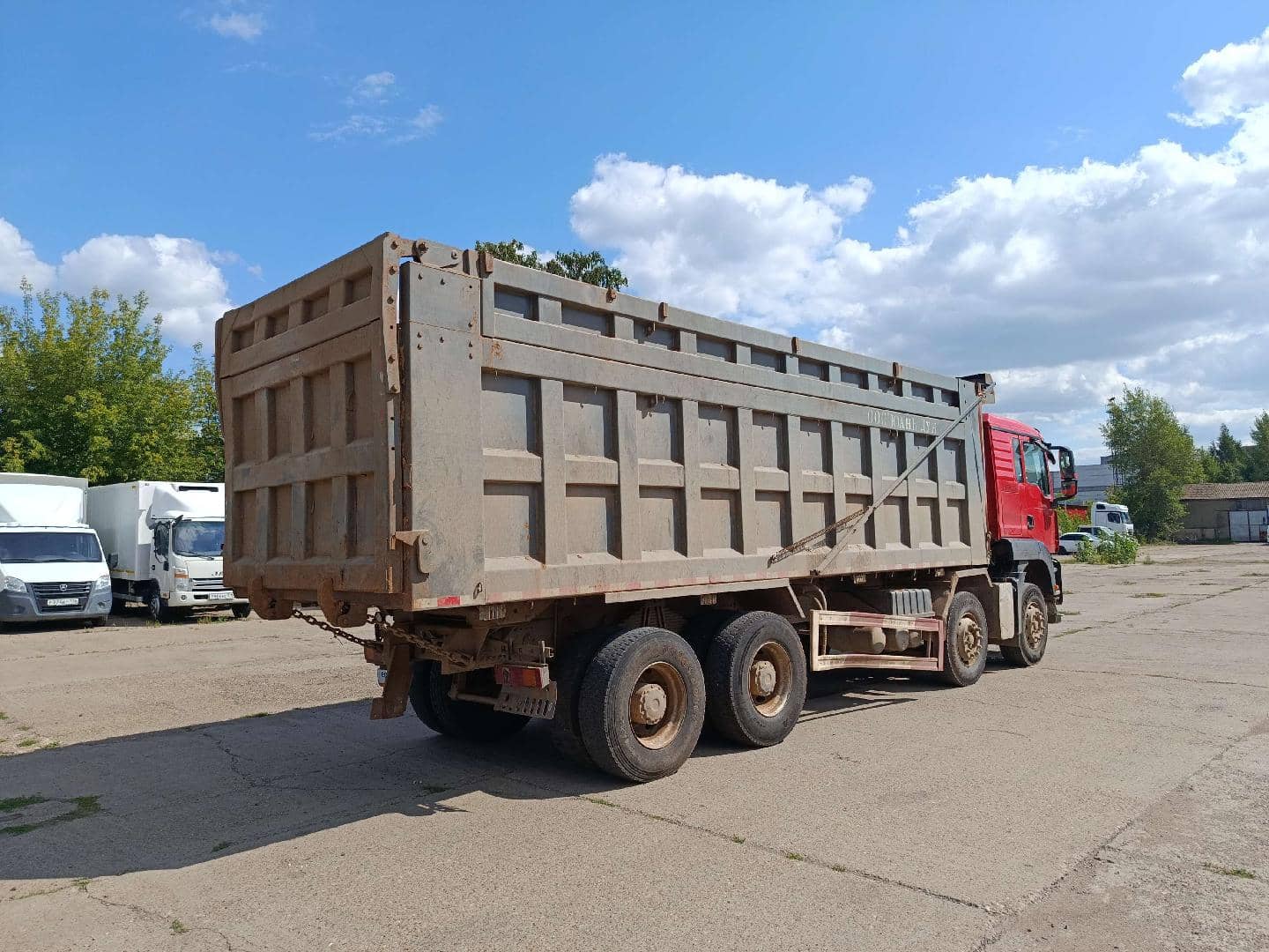 HOWO ZZ3317V386GE1 8х4,  184 833 км, 2021 года в лизинг