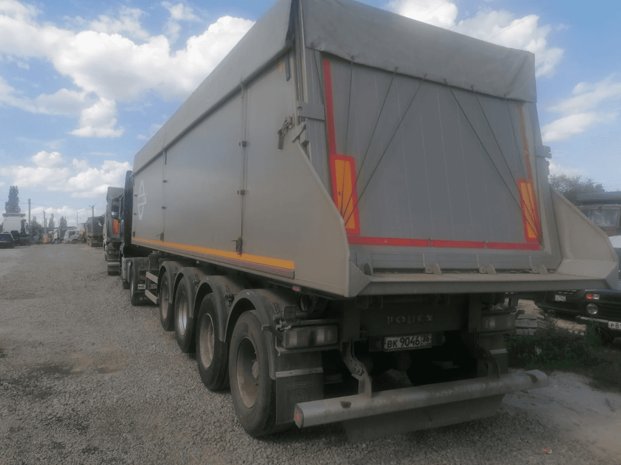 BODEX Самосвальный KIS 4WA1 45 м³