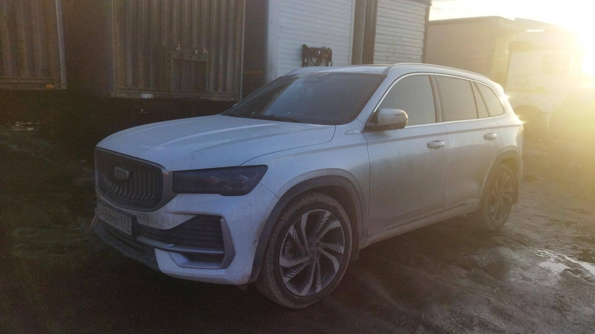 Geely Monjaro,  17 302 км, 2024 года в лизинг
