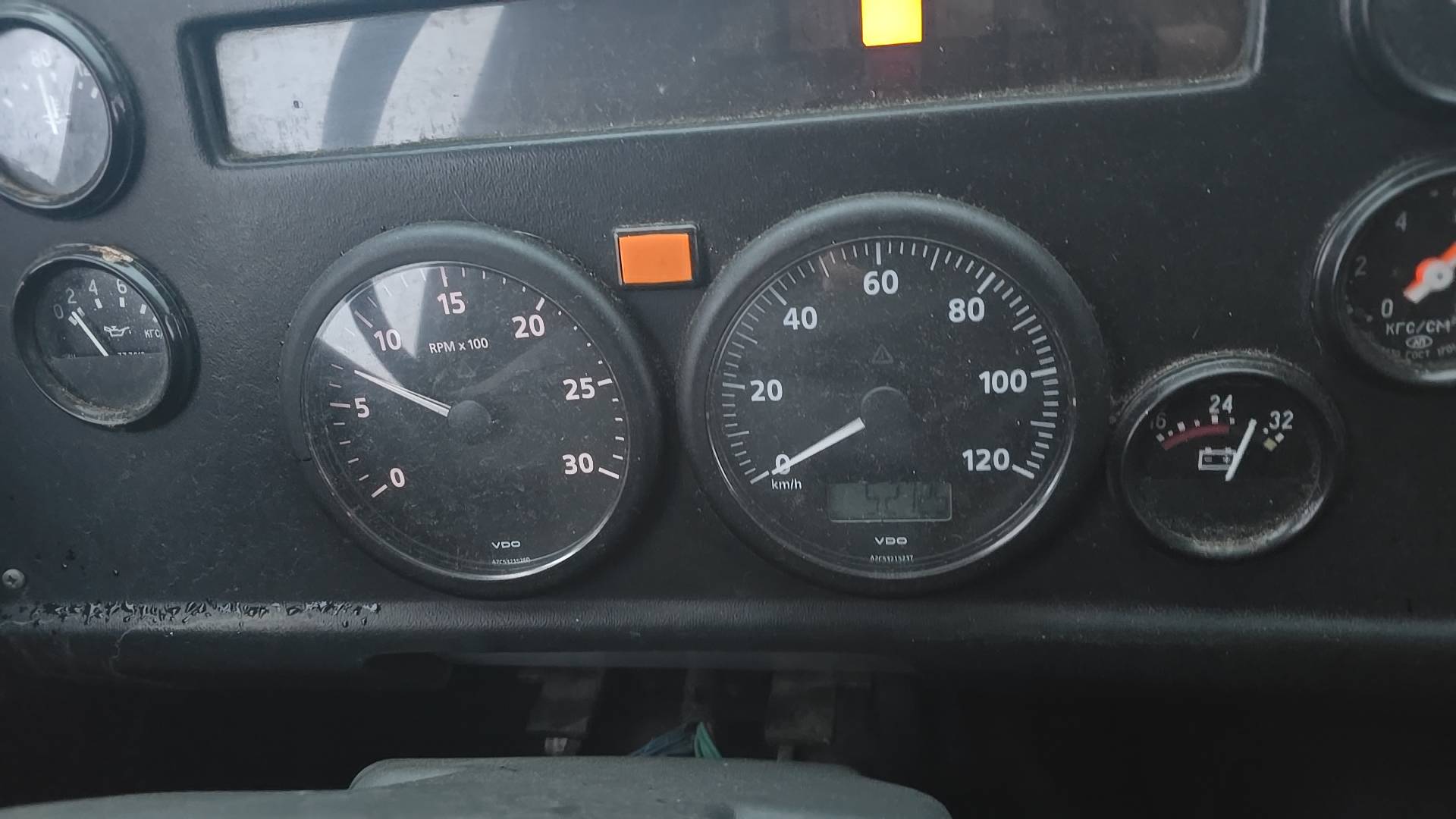 УРАЛ 6370K,  52 725 км, 2013 года в лизинг