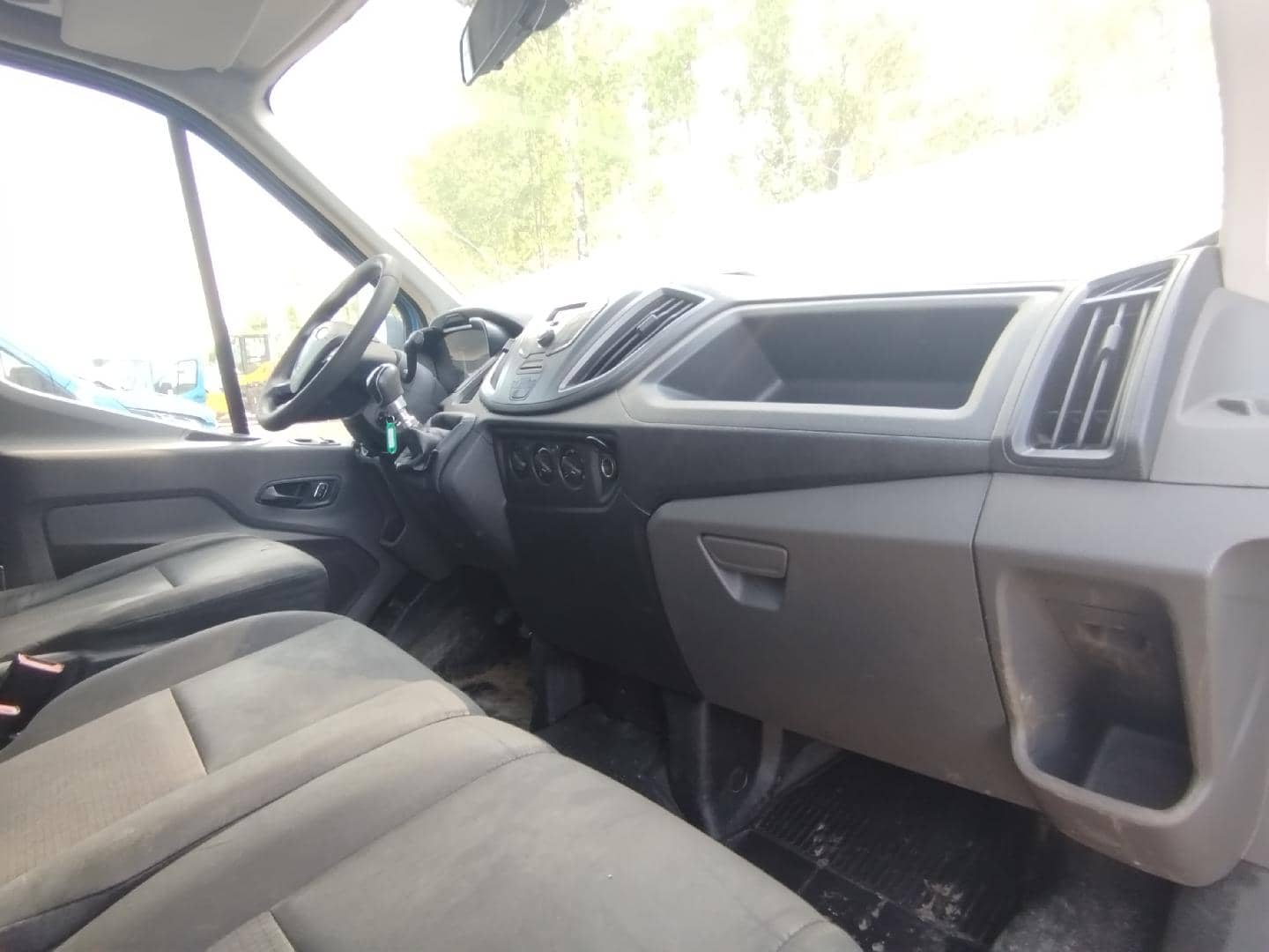 Ford Transit Chassis Cab Base 470E L4H1 2.2TDi 155hp 6MT RWD,  166 772 км, 2021 года в лизинг