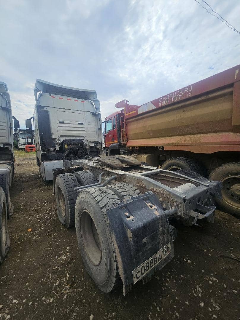 Sitrak С7Н 6×4 ZZ4256V364HE,  101 863 км, 2024 года в лизинг