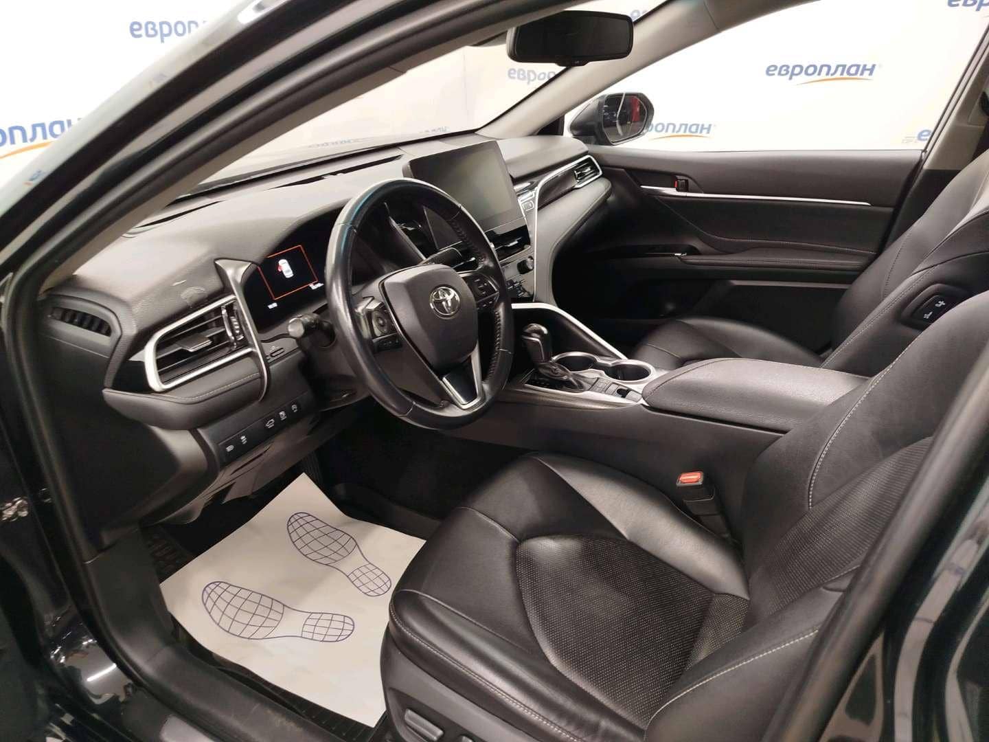 Toyota Camry,  116 756 км, 2023 года в лизинг