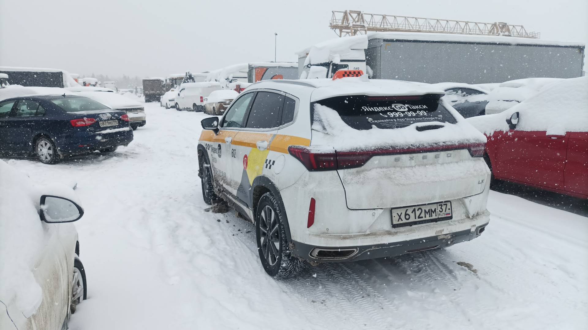 EXEED LX,  169 759 км, 2023 года в лизинг