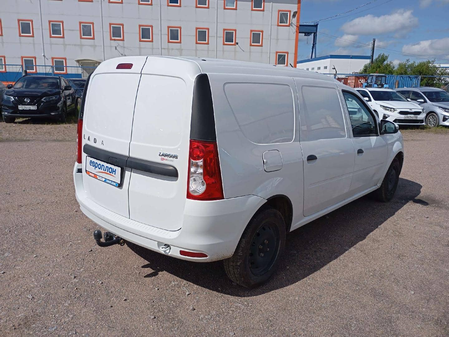 Lada Largus фургон,  25 542 км, 2024 года в лизинг