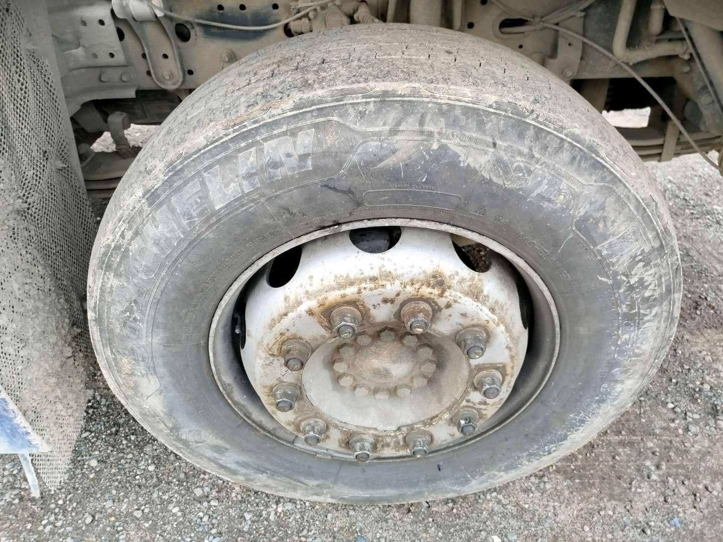Sitrak C7H 4x2 ZZ4186V361HE,  644 405 км, 2023 года в лизинг