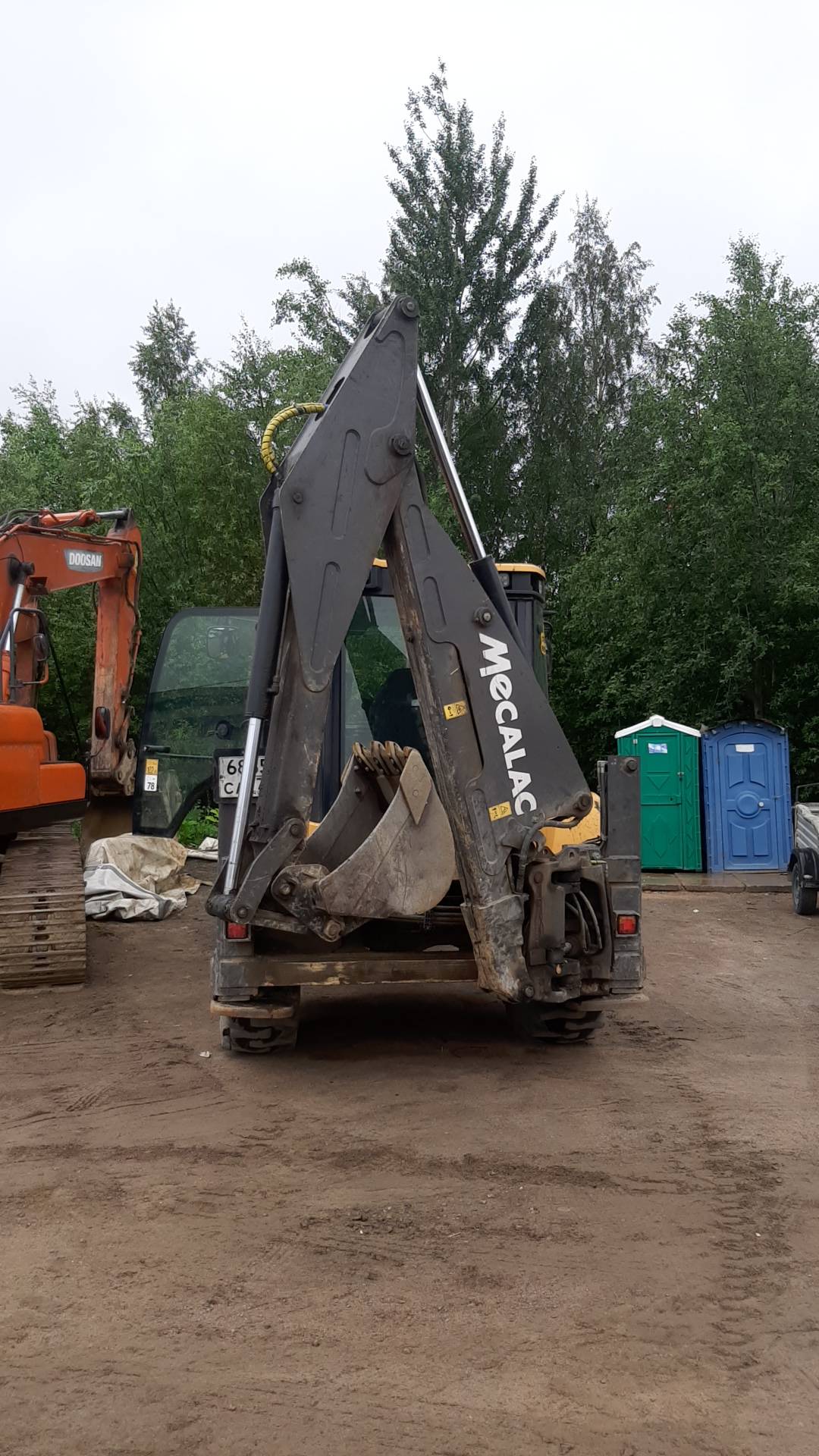 Mecalac TLB870,  4 464 км, 2021 года в лизинг